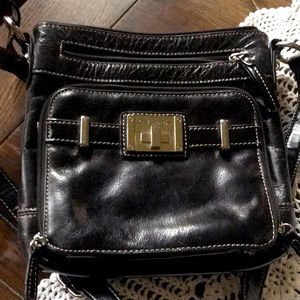 Croft and barrow black leather crossbody purse